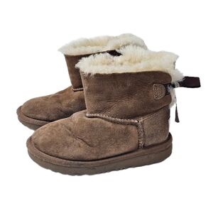 UGG Mini Bailey Bow II Suede Sheepskin Toddler Girls Chestnut Size 9
